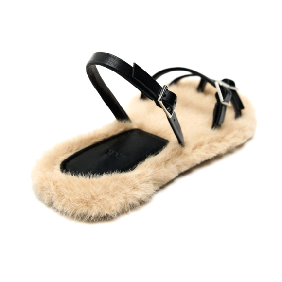 Zara FLAT Faux FUR Sandals - Picture 6 of 9